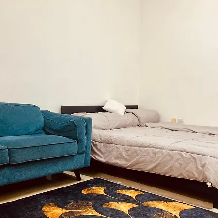 Al Wahda Hostel Abu Dhabi Exterior photo