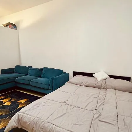 Al Wahda Hostel Abu Dhabi Exterior photo