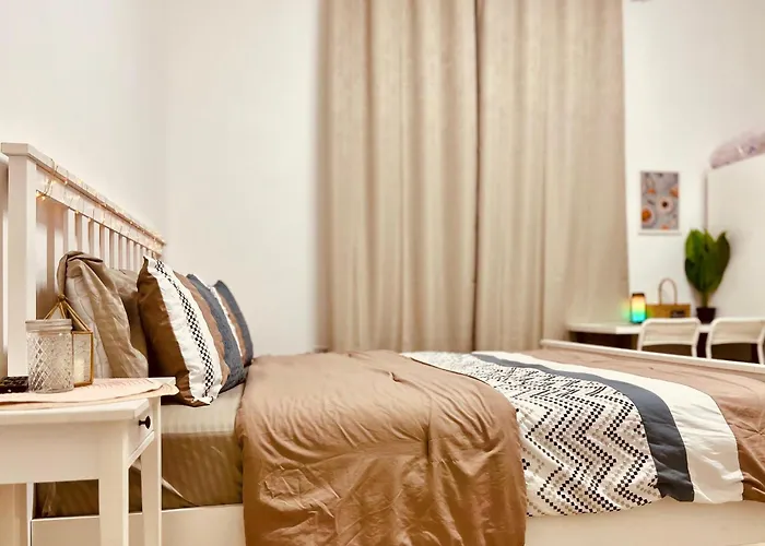 Al Wahda Hostel